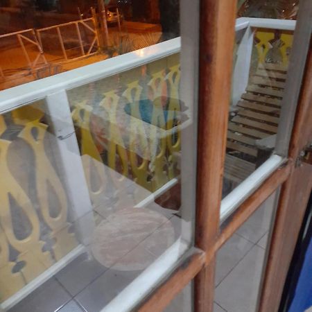 Charming Yellow Houses Loft-Style Apartment Bocas Town Luaran gambar
